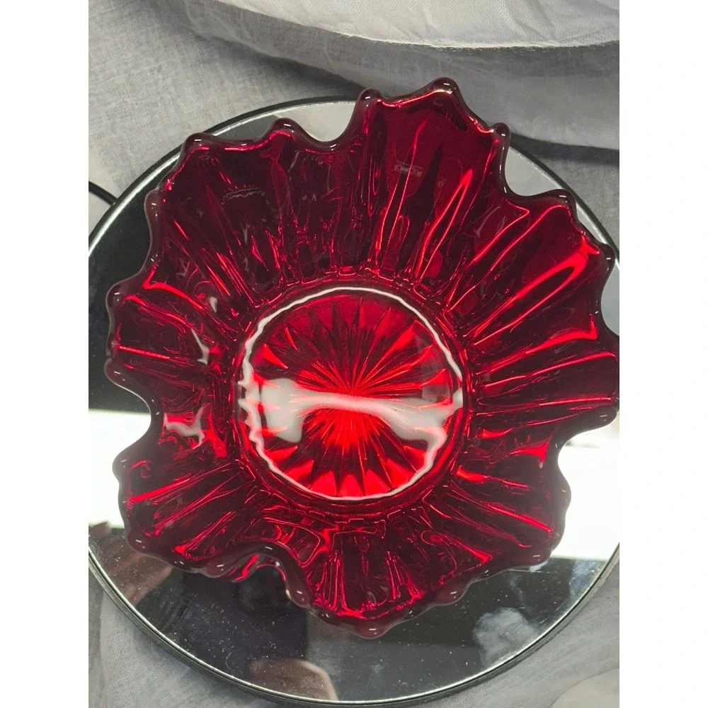 Vintage EUC 1960's Fostoria Heirloom Handkerchief Bowl Vase In Ruby Red 6-7